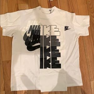 Nike sacai white t shirt sz small